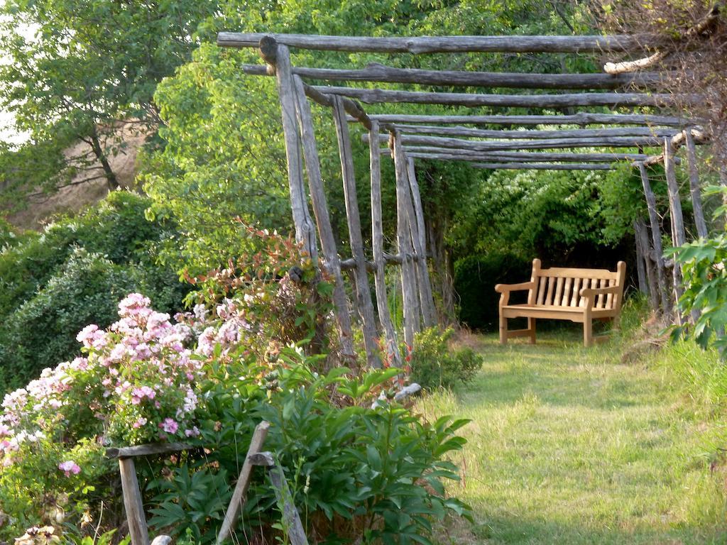 B&B Al Giardino Dei Mandorli Prasco Exterior photo